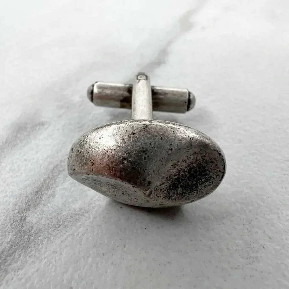 Vintage Silver Tone Wavy Oval Single Cufflink